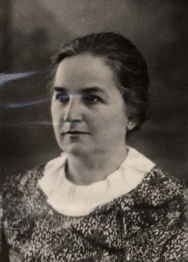 3 May 1880 | A Polish Jewish woman, Bluma Sternberg, was born in Chrzanów. She lived in the town of Oświęcim (that Germans turned into Auschwitz). In June 1943 she was deported to #Auschwitz from the ghetto in Będzin. She was murdered in a gas chamber.
