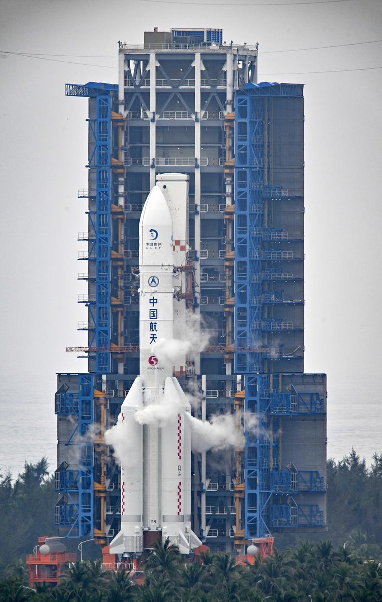 Update: China launches Chang'e-6 to retrieve samples from moon's far side. The launch of the Chang'e-6 spacecraft was a complete success, the CNSA announced xhtxs.cn/TbA