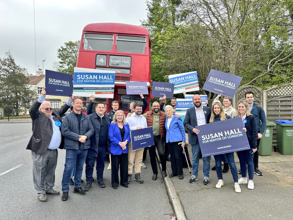 Laura Trott busy campaigning for the totally hopeless London mayoral candidate <a href="/Councillorsuzie/">Susan Hall AM</a>. They have a lot in common after all; they are both well connected, wealthy, dozy, useless and both work and live in London.

When will Trotts next visit to Sevenoaks take place?