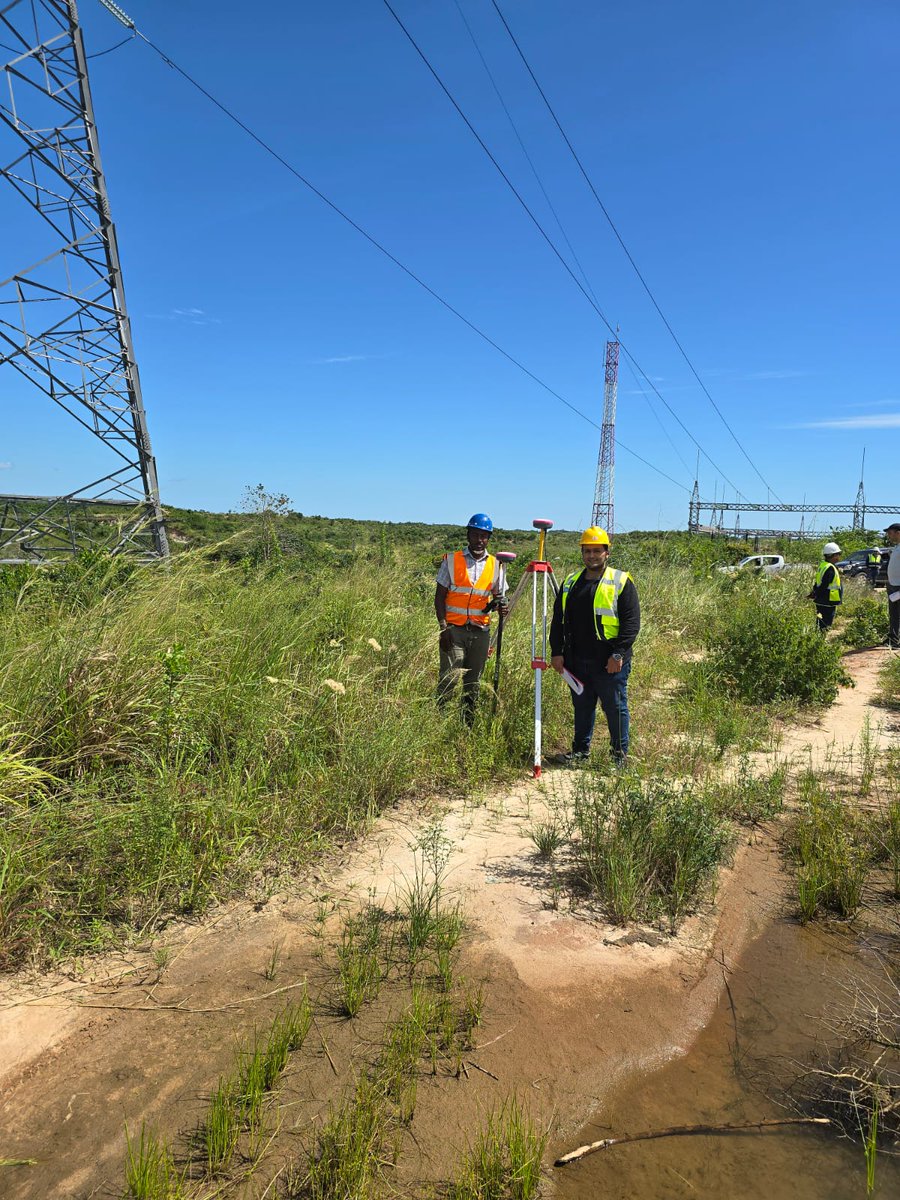 StEG_IS's tweet photo. Visite par le PCA Mr Tarrifa F. , du DG P/I Mr DAGHFOUS R. , du chef de mission Mr LOUHAICHI A. et du chef de projet M ABBES F. ,  du site du projet de construction de la ligne 220 KV PUGU-DUNDAN en TANZANIE. https://t.co/Ygnvtp6Vt8