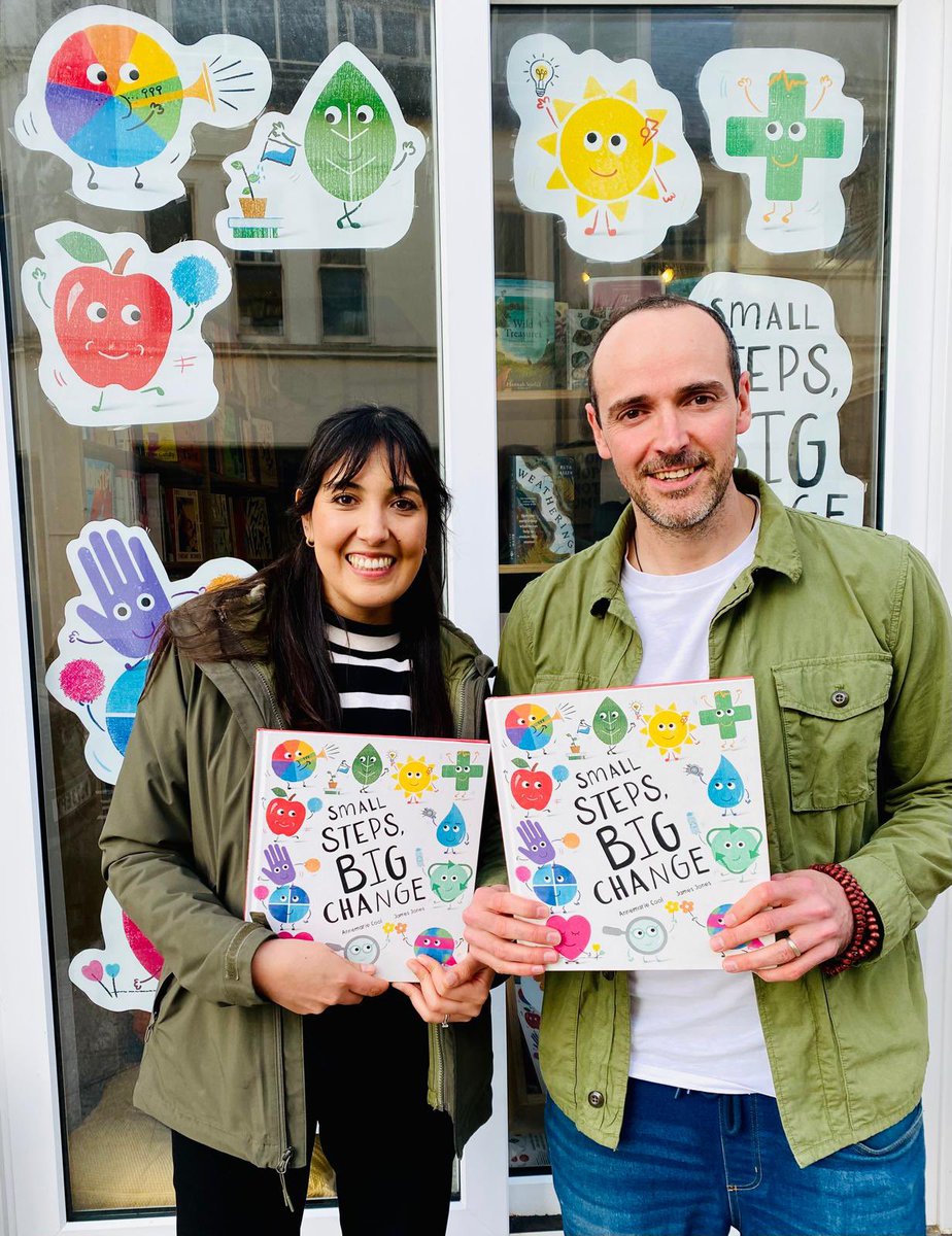 It was such a delight to celebrate the launch of @JamesPaulJones new book Small Steps, Big Change last night at @ClemoBooks together with Moni and George from @LittleTigerUK