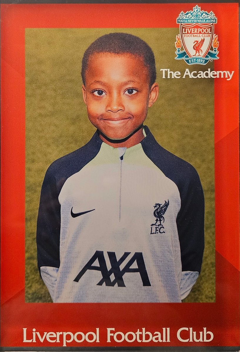 Congratulations to Year 4 pupil Usman on signing his @LFC Academy contract recently ✍️ Usman has contributed greatly to the Merchant Taylors' U9 team's success and development this season - performing brilliantly throughout. We are excited and proud to continue to play a role in…