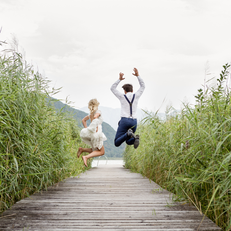 That feeling when you realize your travel agent picked the perfect wedding spot 🤩. Connect with a travel agent using to jump for joy when making your wedding dreams a reality with the link in our bio.
#travelbetter #weddingwednesday #destinationwedding #honeymoon...