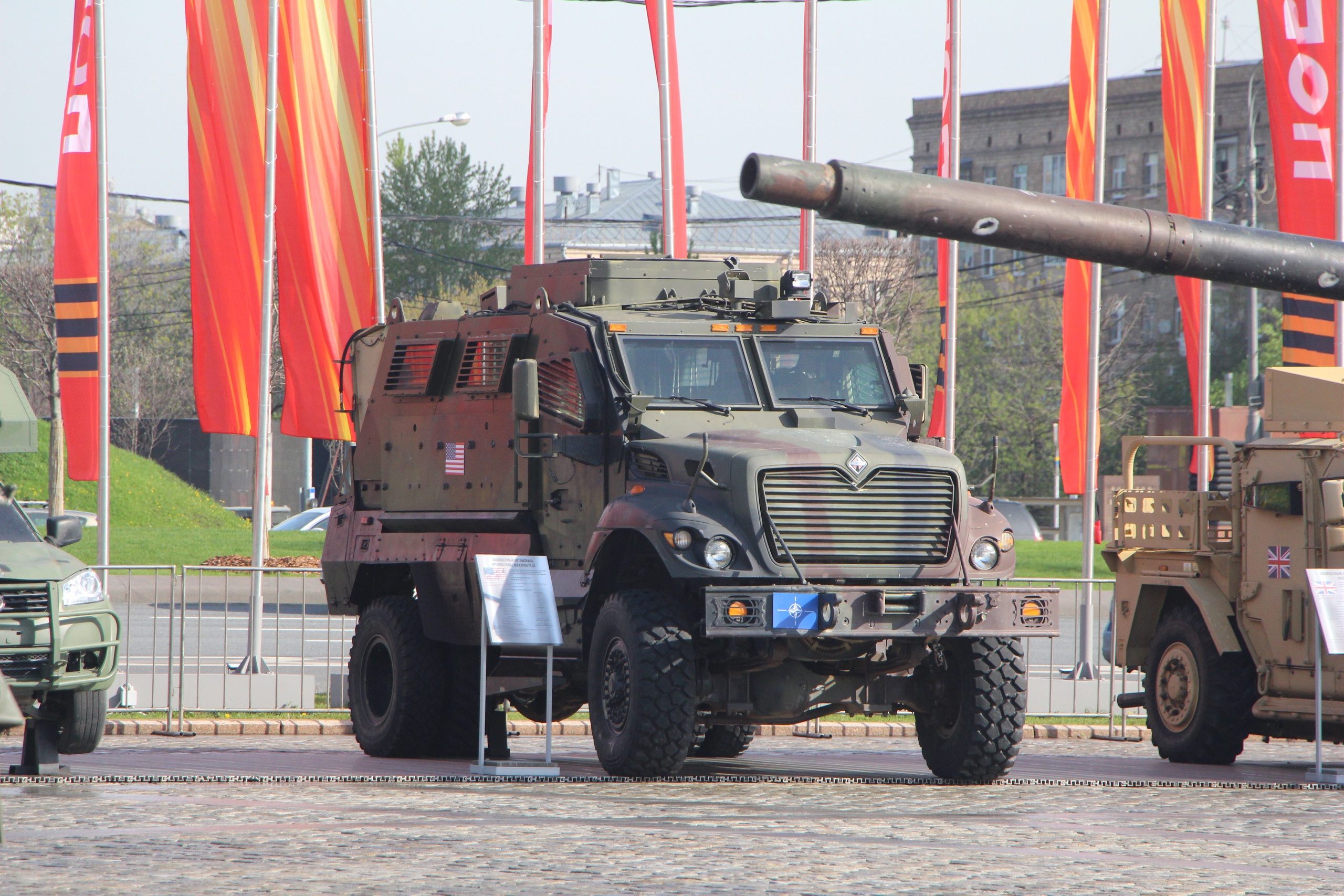 معرض غنائم اسلحة الجيش الاوكراني في موسكو  GMplzUCXEAAPwSd?format=jpg&name=4096x4096
