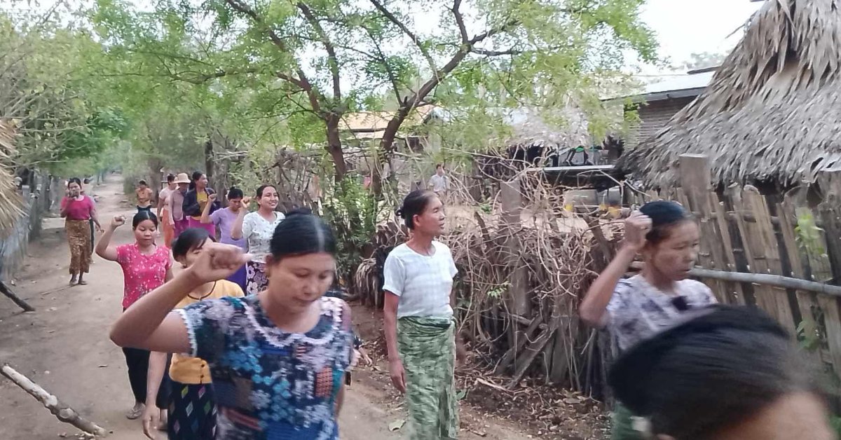 Activist youths and residents from northern part of #Yinmarbin Twp, #Sagaing Region, regularly staged a protest against the #MilitaryDictatorship on May2.

#AgainstConscriptionLaw                   
#2024May3Coup                         
#WhatsHappeningInMyanmar