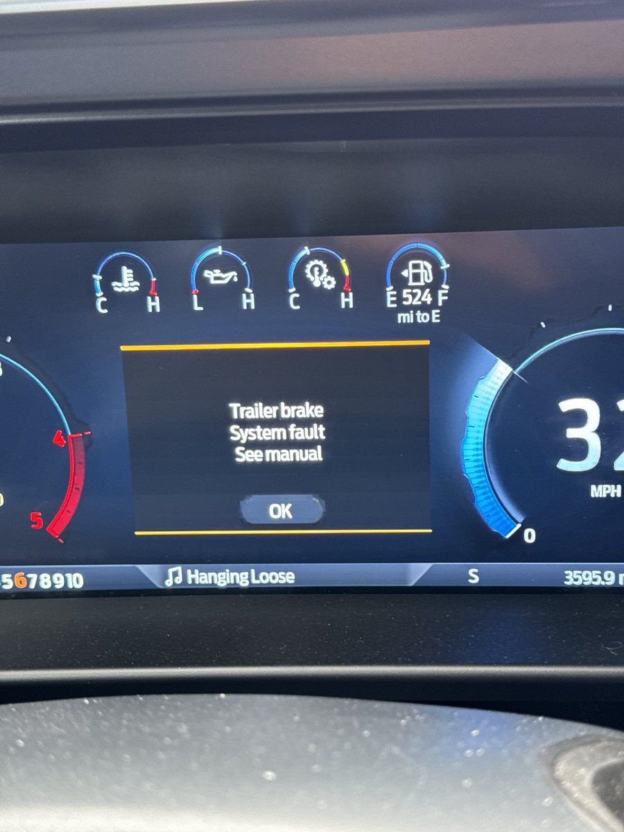 notanaveragejoe's tweet photo. Another day @Ford has no idea how to fix my truck so I can safely pull a trailer in my 2024 F350. Trailer brake system fault. https://t.co/Dg7tJ8rBut