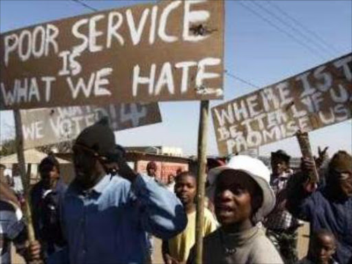 Some residents from various villages across the Maruleng Local Municipality have embarked on a #servicedelivery protest to the municipality's Thusong Service Centre in Ga-Sekororo today, to demand jobs and services. MM