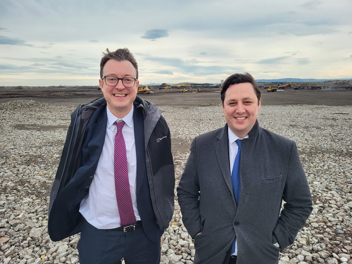 Huge congratulations to my friend @BenHouchen - a wonderful Mayor for Tees Valley. The incredible site behind us will now get built out properly as he delivers the next phase of jobs, regeneration and opportunity for Teesside. So much to be excited about!