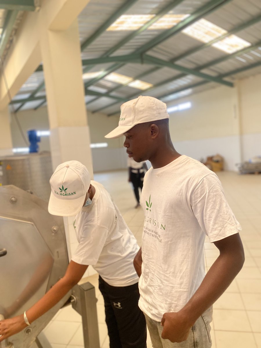 Immersion enrichissante dans le Sine-Saloum lors d’une visite d’étude de notre département financée par cea agrisan. On a eu à visiter les domaines agricoles de Nema à la frontière gambienne, l’entreprise agroalimentaire SEPT et l’association Nebeday.