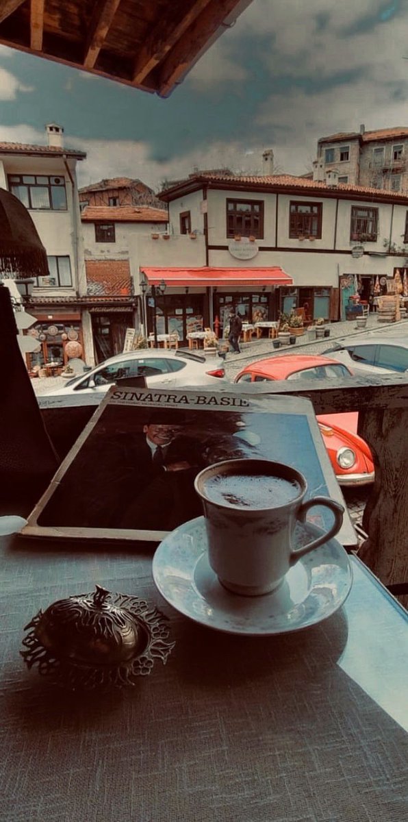 Day off ☕️
#Ankara 
#kahve 
#plak 
#franksinatra 
#mayıs