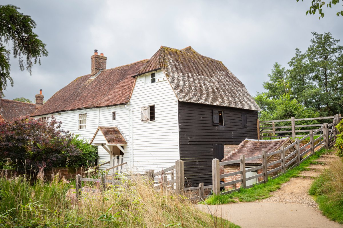 Next weekend is #NationalMillsWeekend. Celebrate with us at Bateman’s Park Mill, one of the only working water mills in the area. Park Mill was loved by Rudyard Kipling, who often featured it in stories he wrote at Bateman's. 11 & 12 May, 11.00am to 4.00pm 📸 ©NTI/James Dobson