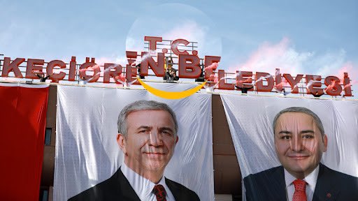 AKP’den CHP’ye geçen Keçiören Belediyesi, ilçede Türkçe olmayan tabelaları kaldırma kararı aldı.