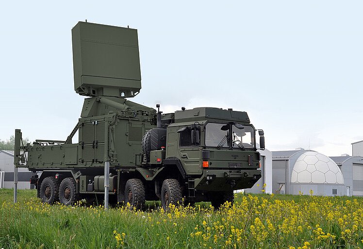 HENSOLDT is supplying six more of its high-performance TRML-4D radars to Ukraine to strengthen the country’s air defence. As part of a comprehensive order package worth over 100 million euros, the six radars will be delivered later this year. hensoldt.net/news/hensoldt-…