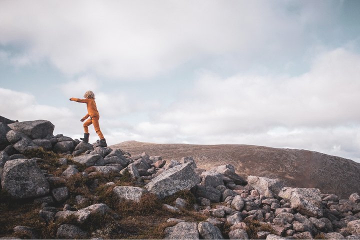 Not based in Edinburgh for #EdChildrensFest? Not a problem! With Festival On Tour catch So Far So Good by @wearesuperfan in venues across Scotland. See the link below for details on where you can see this show made in partnership with @APAWhatsOn! imaginate.org.uk/festival/the-f…