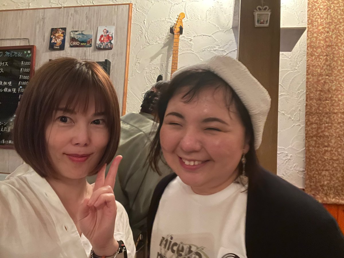 moonnotes_kaory's tweet image. ついに！！

さとうゆうさんと対面🤩✨🩷
太陽のような笑顔！
@satonobinobi 

真緒しゃん髪似合ってる🩷可愛い🩷@anison2020_mao 

ケイさん🍇プロの写真！！
ありがとうございます🩷
@k_horizon_0828 

明日は素晴らしいステージになります！

✅チケットは残席3席！！
sugarsugar-shop.stores.jp/items/65b4840b…