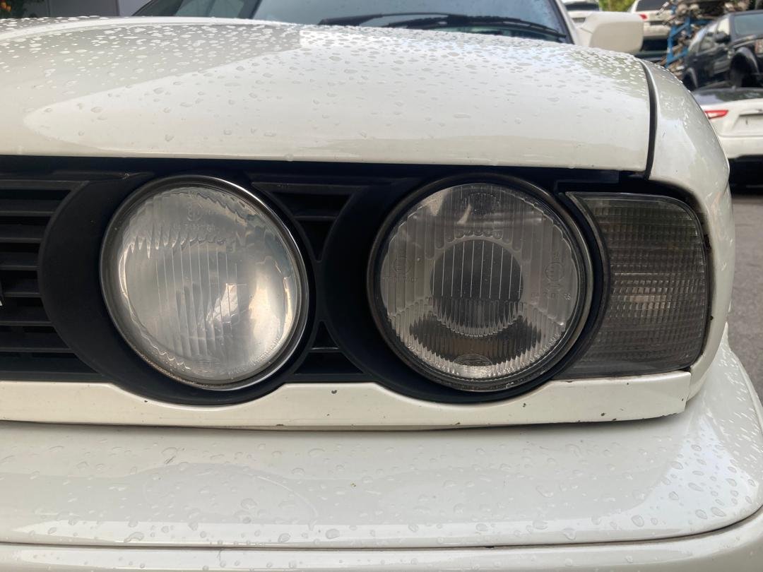 propelauto's tweet photo. BMW E34 520I Headlamps &amp; Signal Lamps Set available at #PropelAutoParts

Come &amp; adopt it for your classic rides🤗🚘

#BMW #E34 #Headlights #SignalLights #SGcars #ScrapCar #Usedlights #E34usedspares #520i #Singaporecars #OG #PropelAuto #BMWParts #Headlamps #Lamp #Light #Adopt #Now https://t.co/fGyErYtjAF