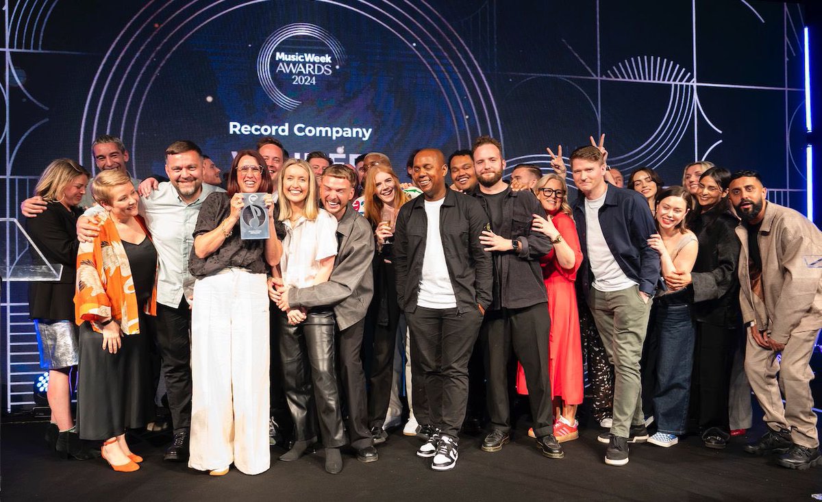 Record Company of the Year at this year's @MusicWeek Awards for the 2nd year in a row! An incredible team effort, huge congratulations to everyone involved 👑
