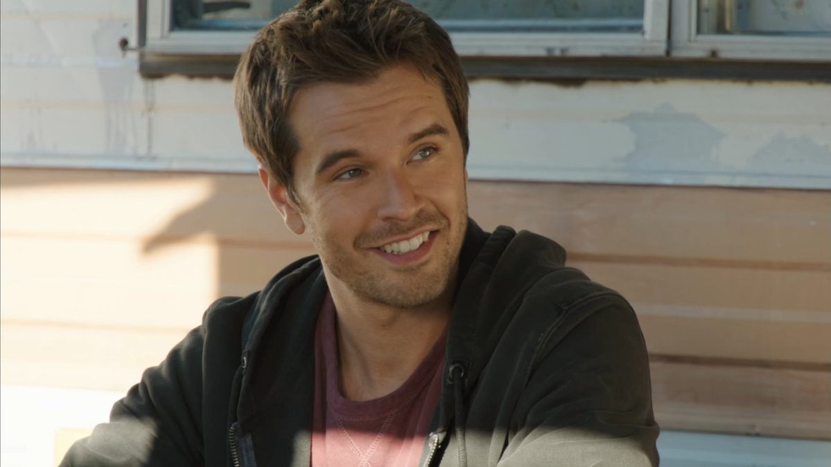 CendonMabel's tweet photo. #FridayGraham Good day @GrahamWardle and fans.
S6-E11 Blowing Smoke of @HeartlandOnCBC 
Beautiful photos that @andyj_695 took...have a lovely day and a great postcast with @LynetteElinda today ♥
#iloveTyBorden #iloveGrahamWardle 
@CBC @cbcgem https://t.co/5ax0d4WH6h