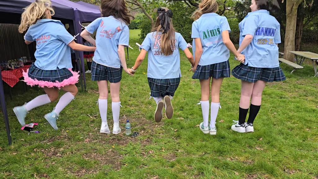 ChislehurstSch's tweet image. It has been a couple of days of celebrations for us here at CHSfG. We started with the Year 11 Celebration assembly on Thursday and finished off today with our Year 13 Graduation. Congratulations, class of 2024! We are so very proud of you 🎊