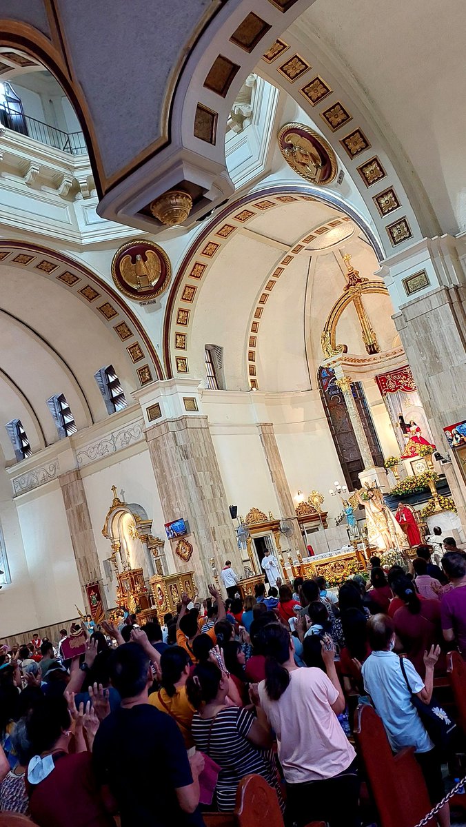 📍Minor Basilica and National Shrine of Jesus Nazareno,  Quiapo, Manila ✨️

#1stFriday