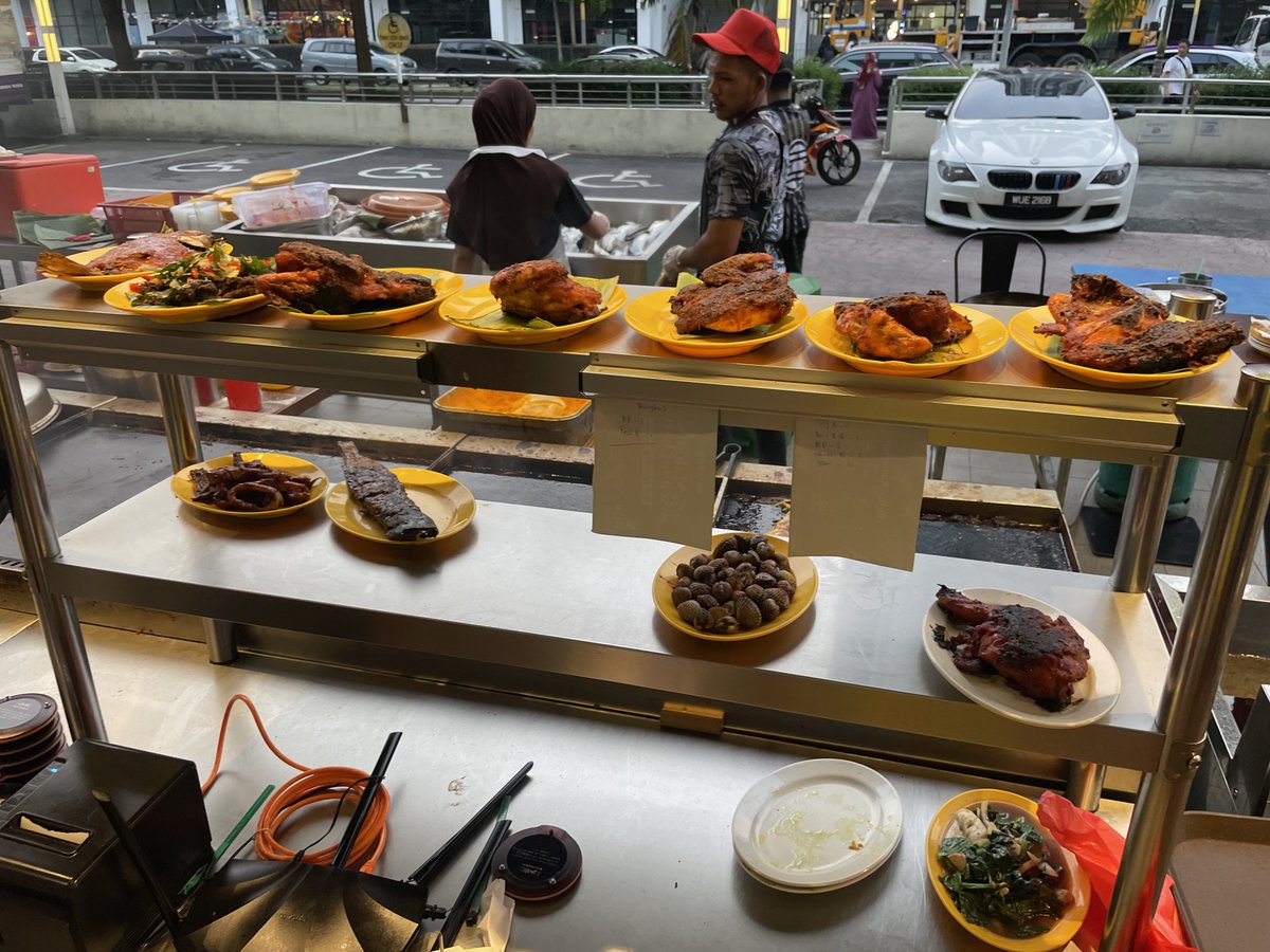 Legendary Zam Ikan Bakar Cyberjaya dah buka sampai malam jam 11 pm. Ahad cuti. Cik dekat kaunter cakap baru lagi implement. *Harga menu tak termasuk SST 6% @Twt_Cyberjaya