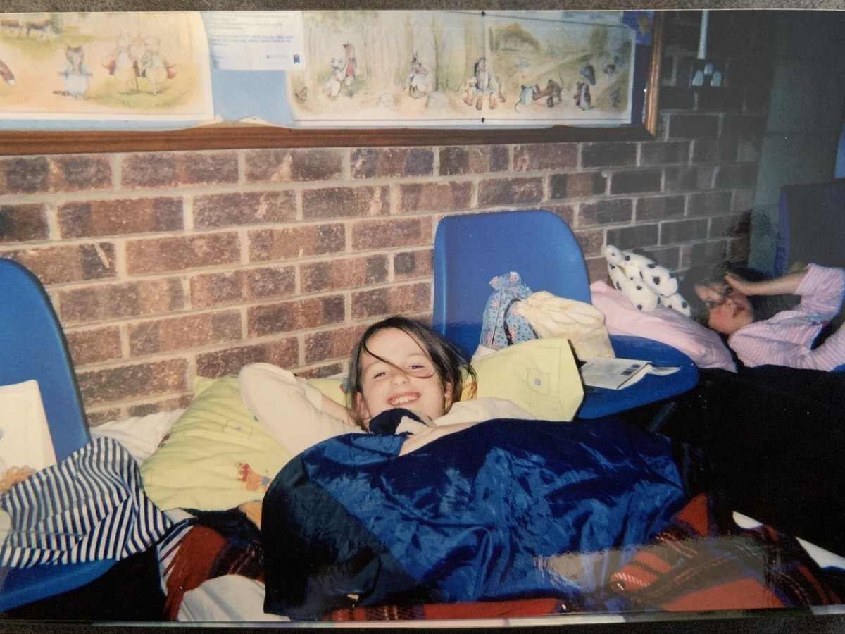 Helping on a friends Brownie Pack Holiday this weekend! Haven’t been on one since I was a Brownie so I’m very excited! 

Picture of me, 18 years ago, on my first Pack Holiday ⛺️