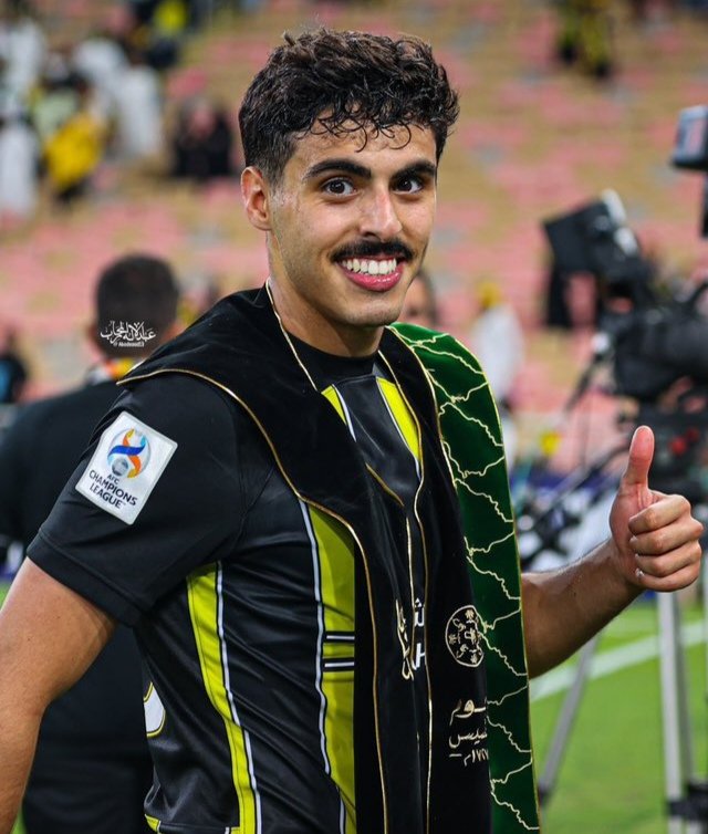 خاص و مؤكد:
تفعيل بند الشراء في عقود الثنائي أحمد الغامدي وسعد الموسى أمر منتهي ومغلق وتم اتخاذه بشكل رسمي وسيتم الإعلان عن إنتقالهم خلال الأيام القادمة ..

قضي الأمر:
أحمد الغامدي وسعد الموسى لاعبين إتحاديين لعدة مواسم بمشية الله.