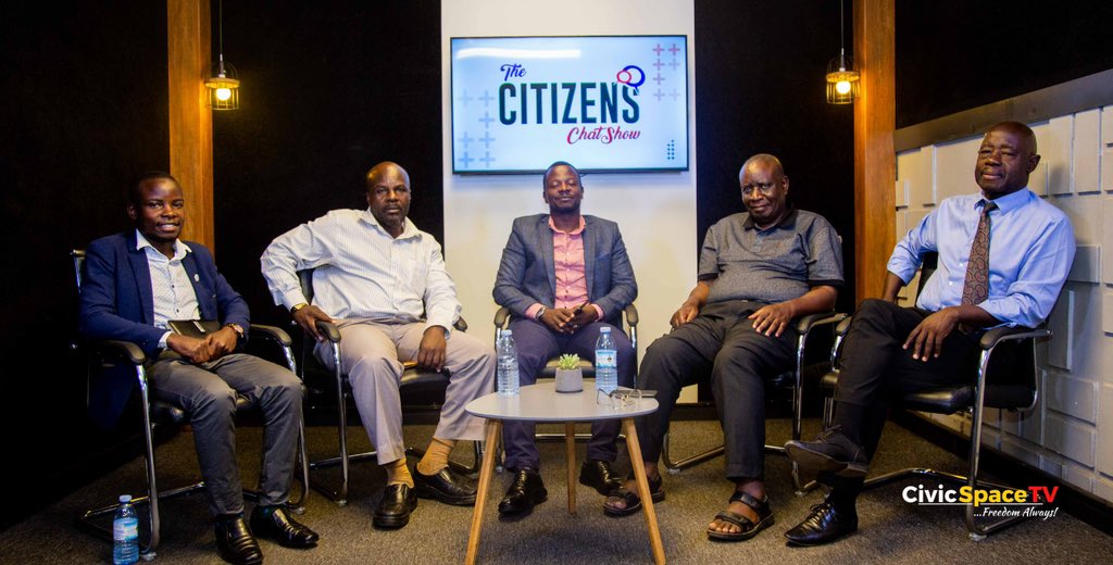 HAPPENING #CitizensChatShow #CivicSpaceTV : Does Africa have a fighting chance against The Global Economic Architecture with @ndebesa1 @MalundaWanda @Ochieno and Dr. Robert Ojiambo - hosted by @PHILLIPMULIISA. Catcg ths details 👇 youtu.be/UNupq5s6_20?si… @CivicSpaceTV @ccgea1