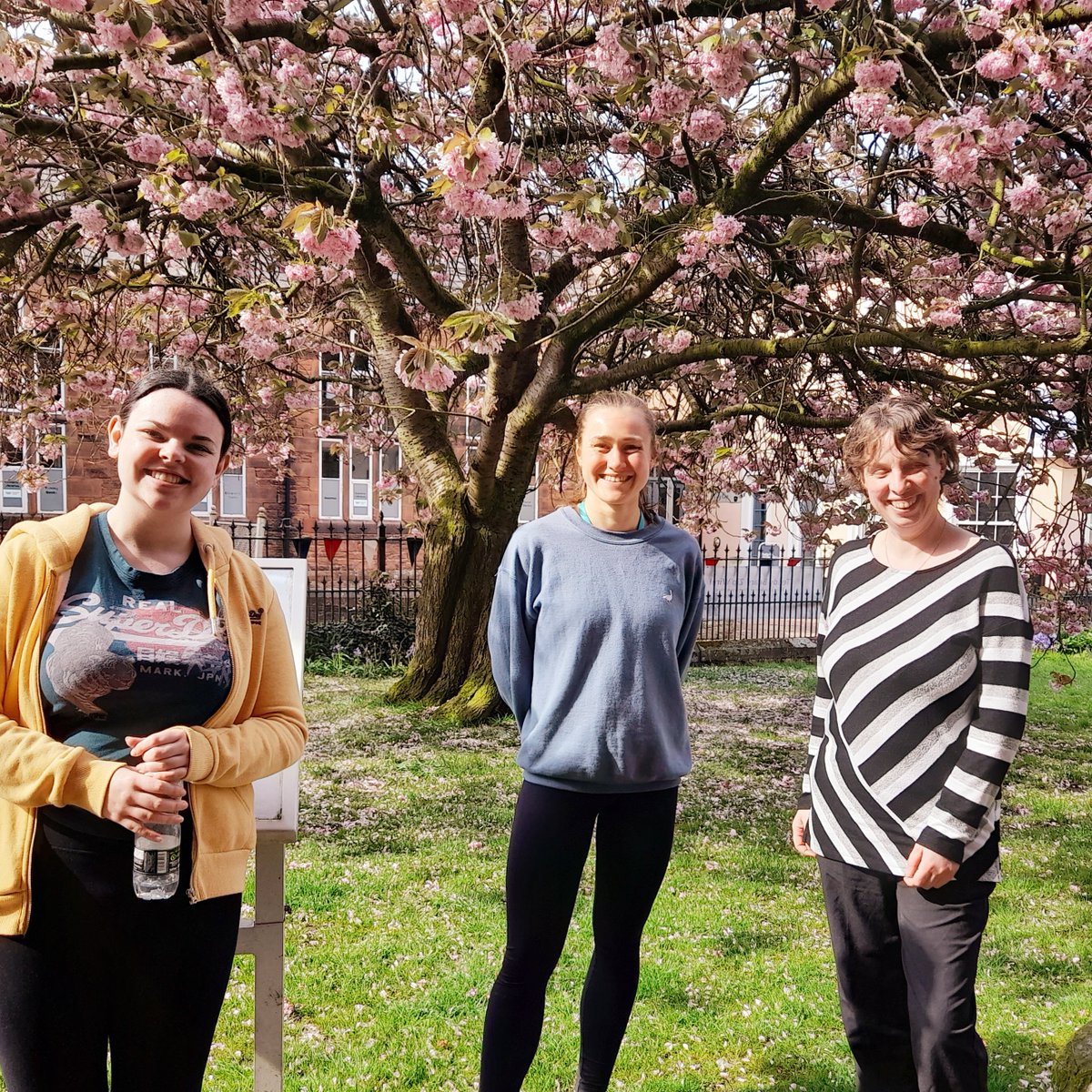 Yesterday, a group of professionals from @UKWomanUp, @NCICNHS and @WandFCouncil enjoyed beautiful spring blossom and sunshine for the walk element of their Ramblers Wellbeing Walks, Walk Leader training session in Penrith 🌞🌷. Very fitting as it is @livingstreets National