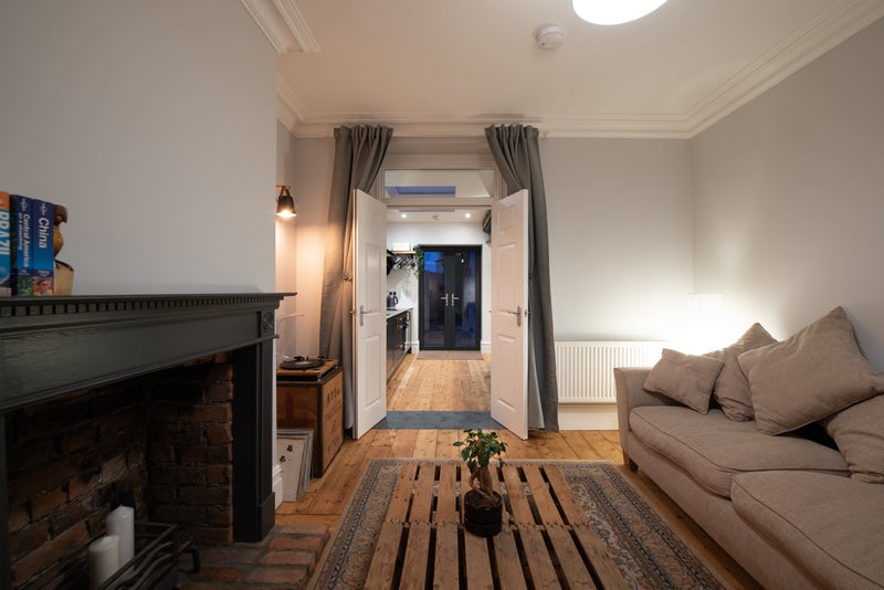 Check out this house share in Bristol!

This newly renovated Victorian terraced house has great links to the city centre, and all bills are included.

Click the link below to view the full listing:

spareroom.co.uk/flatshare/flat…