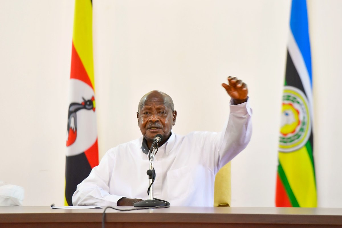 'Politics is politics if you are able to solve people’s problems, especially poverty. Many of the people who want to help our people should concentrate on the issue of homestead income,” President Museveni emphasised.