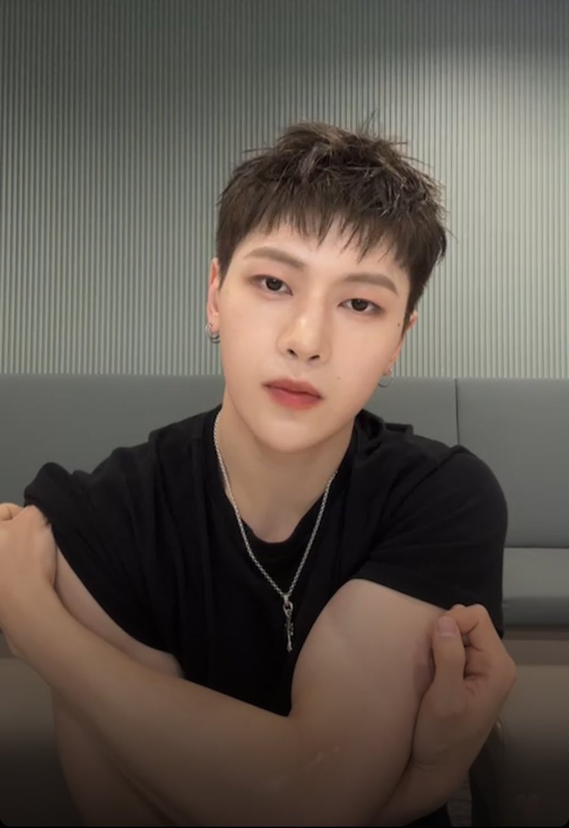 ~원~ tweet media