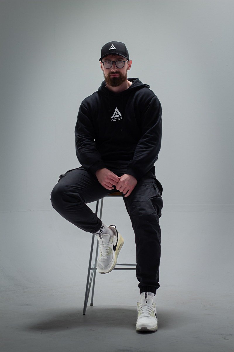 ACTIV3CLOTHING's tweet image. BUILDING A COMMUNITY⚡️

The team have been working extremely hard in the background to bring you our new telegram community group.
If you haven’t already get signed up for free!!

We can’t wait to show you what is dropping next Friday.

Have a great weekend troops⚡️

Dylan

#AC