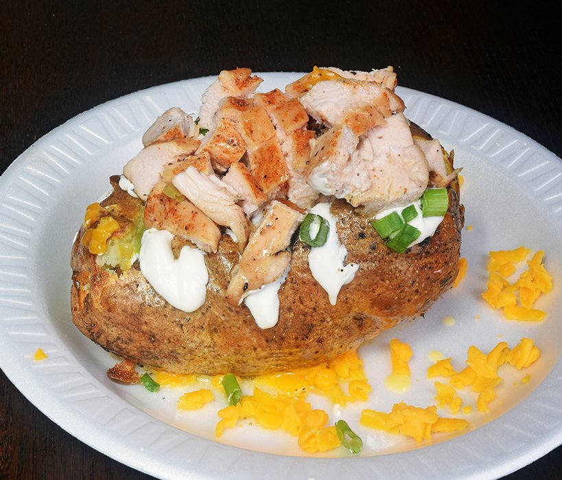 Our Stuffed Spuds are prepared with the same quality and care that our smoked meats are! They perfectly compliment any meat or taste great with nothing else at all!
.
.
.
#bbqlife #bakersribs #sidedishes #bakedpotato #bakersribsweatherford #texasbbq #BBQSandwiches