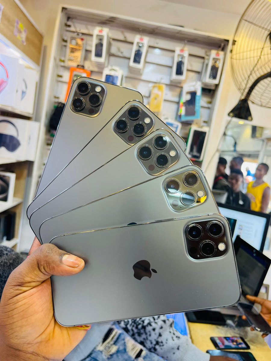 New Arrivals!!

iPhone 12 Pro Max 
128gb 340,000frs

Everything good 
Tap in let’s deal 
Swap deals accepted ✅