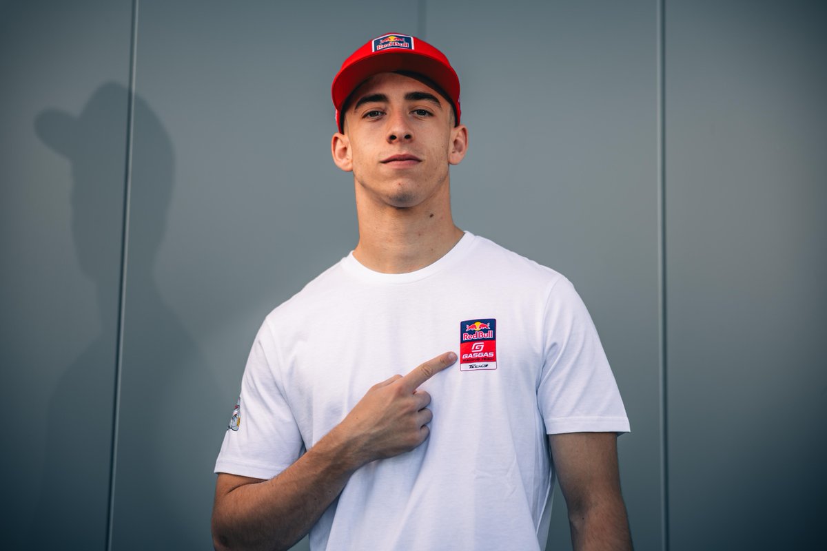 redbullshop tweet picture