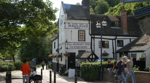 🍻 Pub Fact Friday #2 Did you know that the title of England's Oldest Pub is claimed by Ye Olde Trip To Jerusalem? It's been serving thirsty travellers since 1189 AD! brnw.ch/21wJqQh 📸: Experience Nottinghamshire #pubfactfridays #PubsofEngland