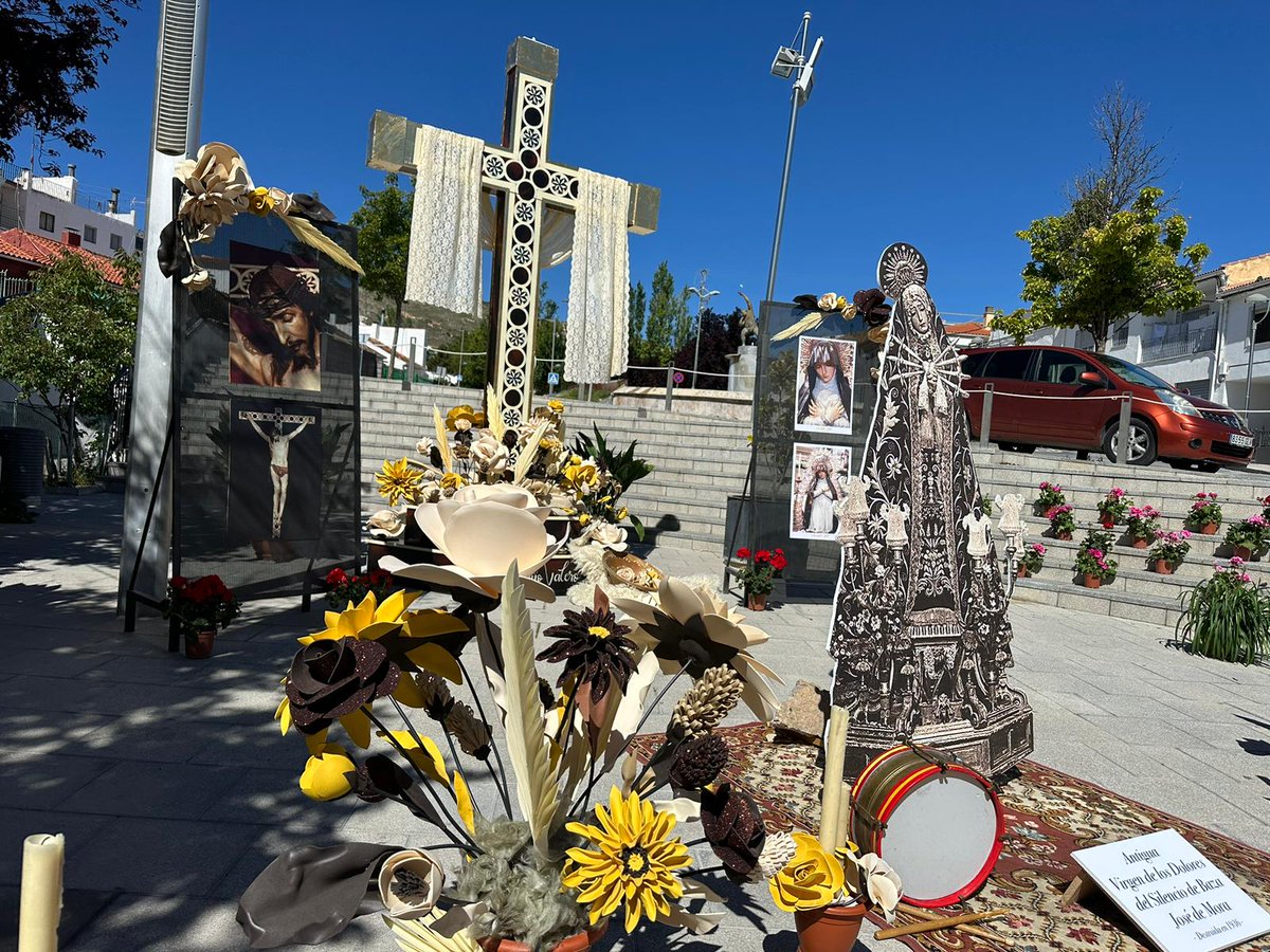 La Cruz del Barrio Valero de #Baza homenajea a José de Mora 
📷 <a href="/Juanan1489/">Juanan Díaz Sánchez</a>