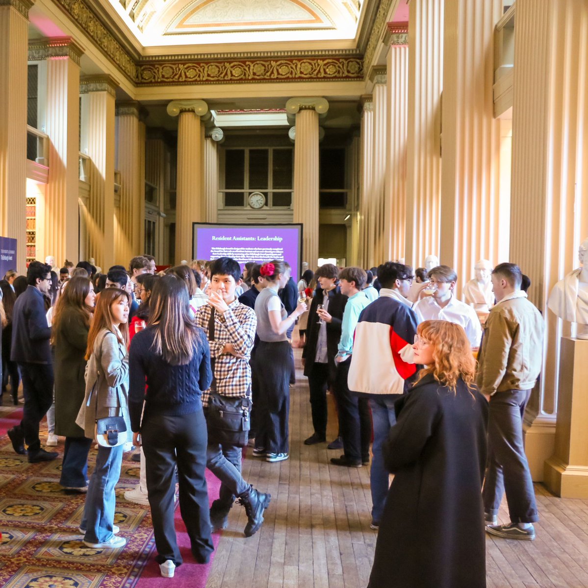 🍾 Congratulations to all of our Leadership in Student Opportunities Edinburgh Award recipients this year! 🏆 This Edinburgh Award celebrates our incredible extracurricular volunteers and recognises the personal and professional skills they develop in their role. Well done!