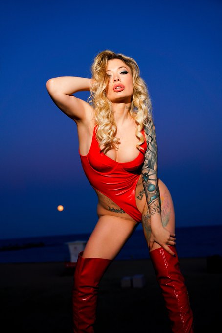 there's a Baywatch and I'll be the savior of your fantasies ❤️ play with yourself.  you are in my song<a href="/tag/artificialinteligence"class="tags"><span>#artificialinteligence</span></a><a href="/tag/neuralnetwork"class="tags"><span>#neuralnetwork</span></a>