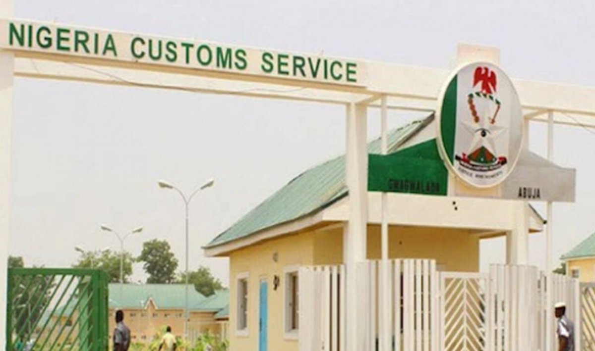 Customs exchange rate for import duties rises to N1441/$, above official rate -  nairametrics.com/2024/05/03/cus…