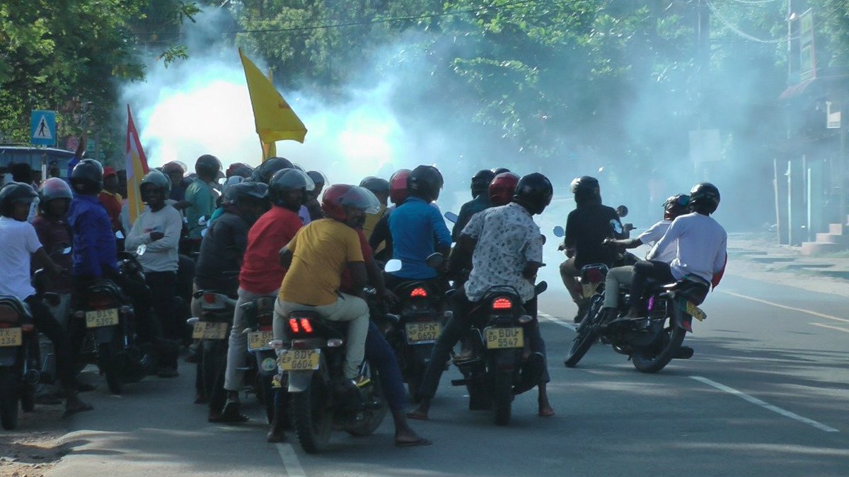 🚨 Pillayan supporters threaten Tamil livestock farmers in Batticaloa

Tamil livestock farmers in Mayilathamadu and Madhavanai, Batticaloa, who are protesting state-sponsored Sinhalese settler violence, alleged that they were threatened by a group affiliated with paramilitary…