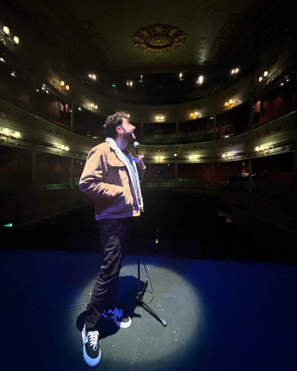 LONDON - I’ll be doing a special taping of my show at Angel Comedy Club on Monday 10th June. Tickets are extra cheap to incentivise (bribe) you to laugh more. Only about 1/3 of the tickets left… angelcomedy.co.uk/event-detail/s…