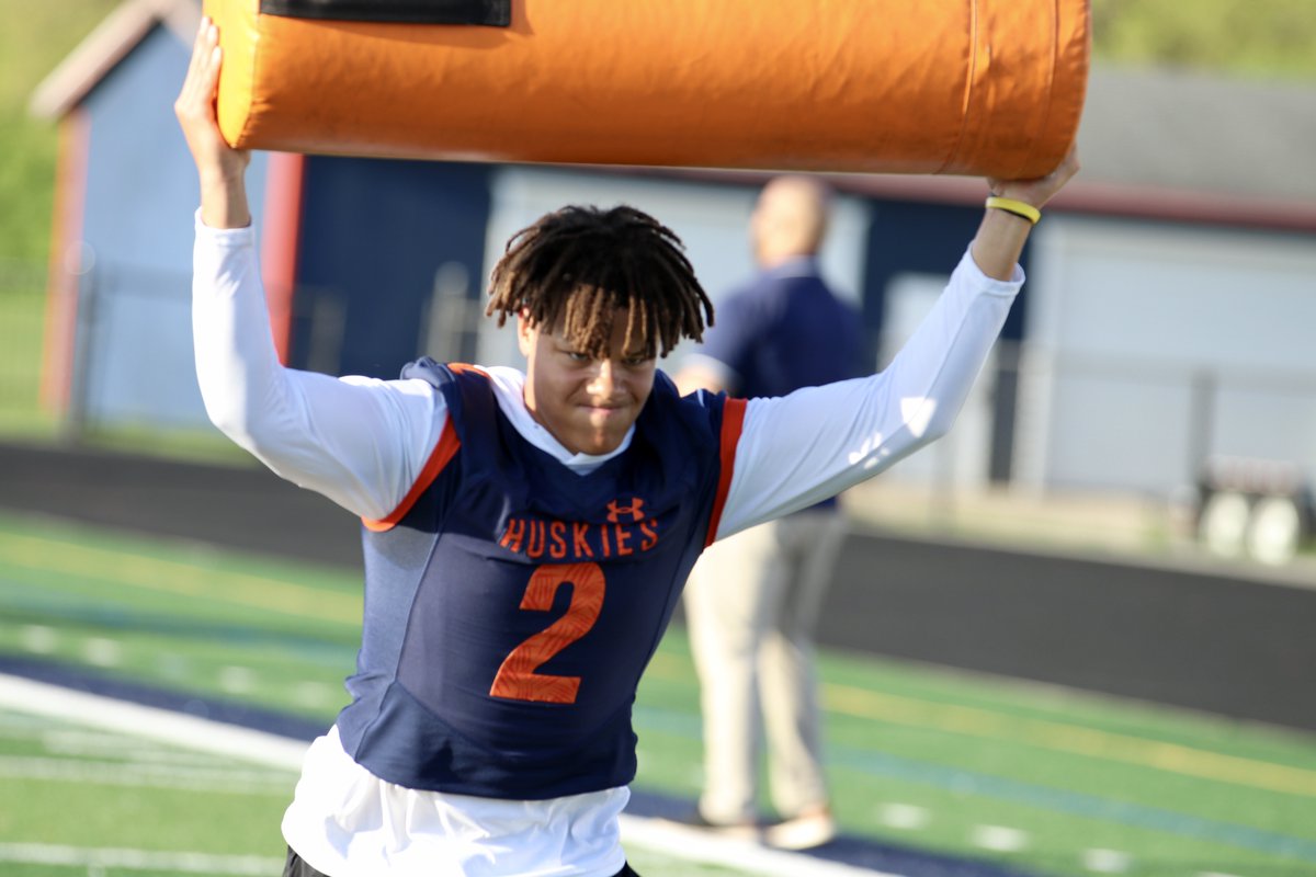 Timothy “EDGYTIM” OHalloran (@edgytim) on Twitter photo New: My Take from Wednesday's West Suburban Showcase @ <a href="/HuskieFB/">Naperville North FB</a> Naperville North. So who stood out? (Nation) edgytim.rivals.com/news/my-take-w… <a href="/JacobBell_2/">Jacob Bell</a> <a href="/stanishjake94/">Jake Stanish</a> <a href="/dwilliams630/">DeShaun Williams</a> <a href="/DavonG2026/">Davon Grant</a> <a href="/RyanMascari80/">Ryan Mascari</a> New: My Take from Wednesday's West Suburban Showcase @ <a href="/HuskieFB/">Naperville North FB</a> Naperville North. So who stood out? (Nation) edgytim.rivals.com/news/my-take-w… <a href="/JacobBell_2/">Jacob Bell</a> <a href="/stanishjake94/">Jake Stanish</a> <a href="/dwilliams630/">DeShaun Williams</a> <a href="/DavonG2026/">Davon Grant</a> <a href="/RyanMascari80/">Ryan Mascari</a>