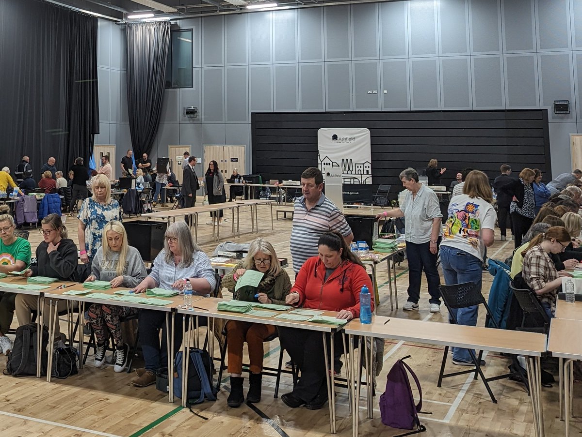The counting of votes for the East Midlands Mayor and Nottinghamshire's Police and Crime Commissioner elections is now under way here at Kirkby Leisure Centre #Ashfield #PCCElections #EastMidlandsMayor @EMCouncils #Nottinghamshire