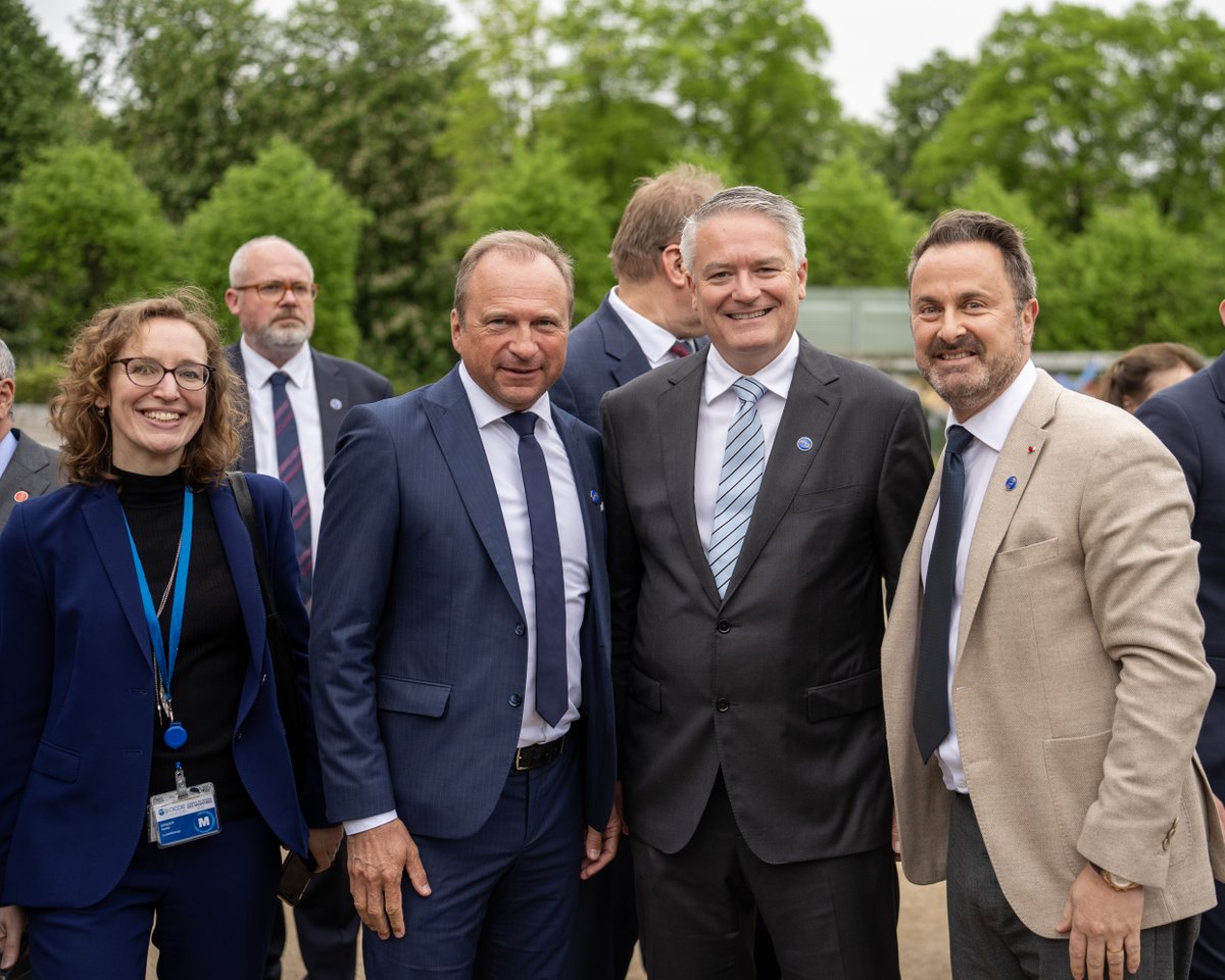 'We must unite our respective strengths & expertise across regions and work hand in hand with the developing world. I am convinced that the financial sector is one of the engines of this positive transformation.' - @RothGilles at the @OECD Ministerial Council Meeting in Paris🇫🇷 .