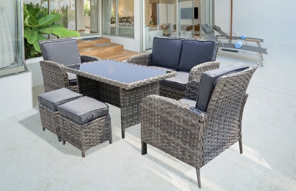 This rattan garden furniture set is a GREAT PRICE!! Check it out here ➡️ awin1.com/cread.php?awin…