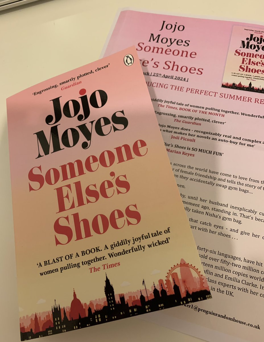 Thank you so much to @MichaelJBooks @jojomoyes for this wonderful surprise bookmail! I’ve had my eye on this one for a while 😁
#Bookmail #SomeoneElsesShoes #NewBook #BookTwitter #BookBlogger #BookTwt