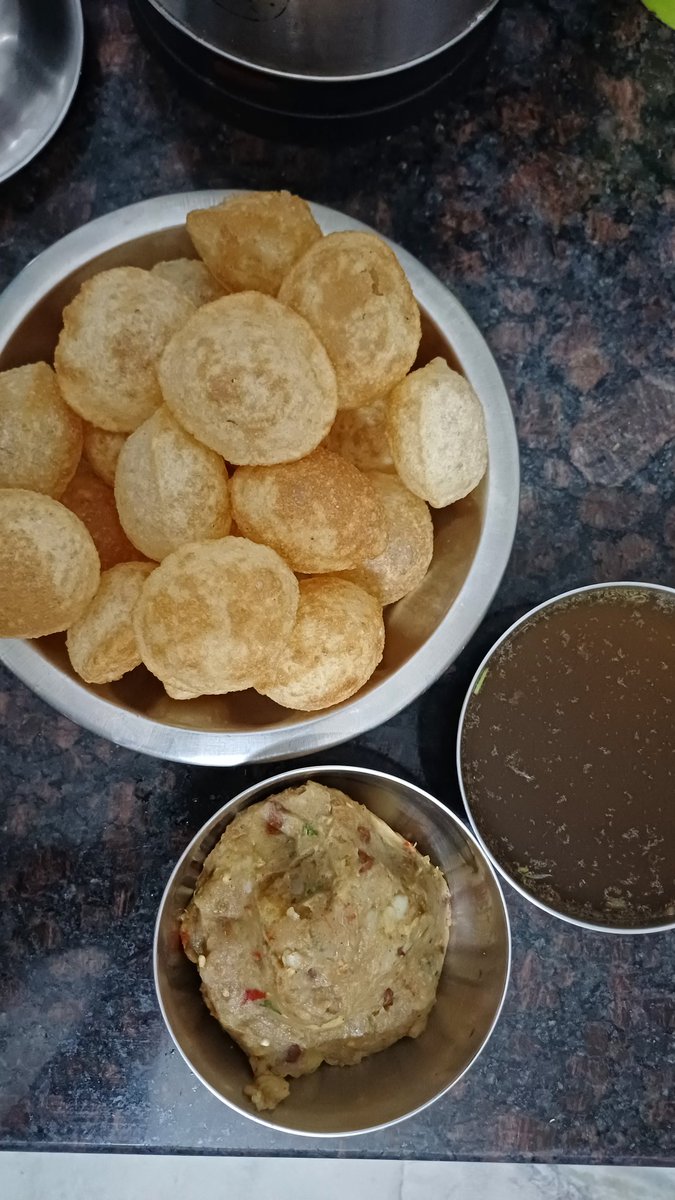 Before Ekadashi vrat, mom and I plan a Panipuri party. 🫠🥳
Happy Varuthini Ekadashi to all Sanatani prabhuji and Mataji.