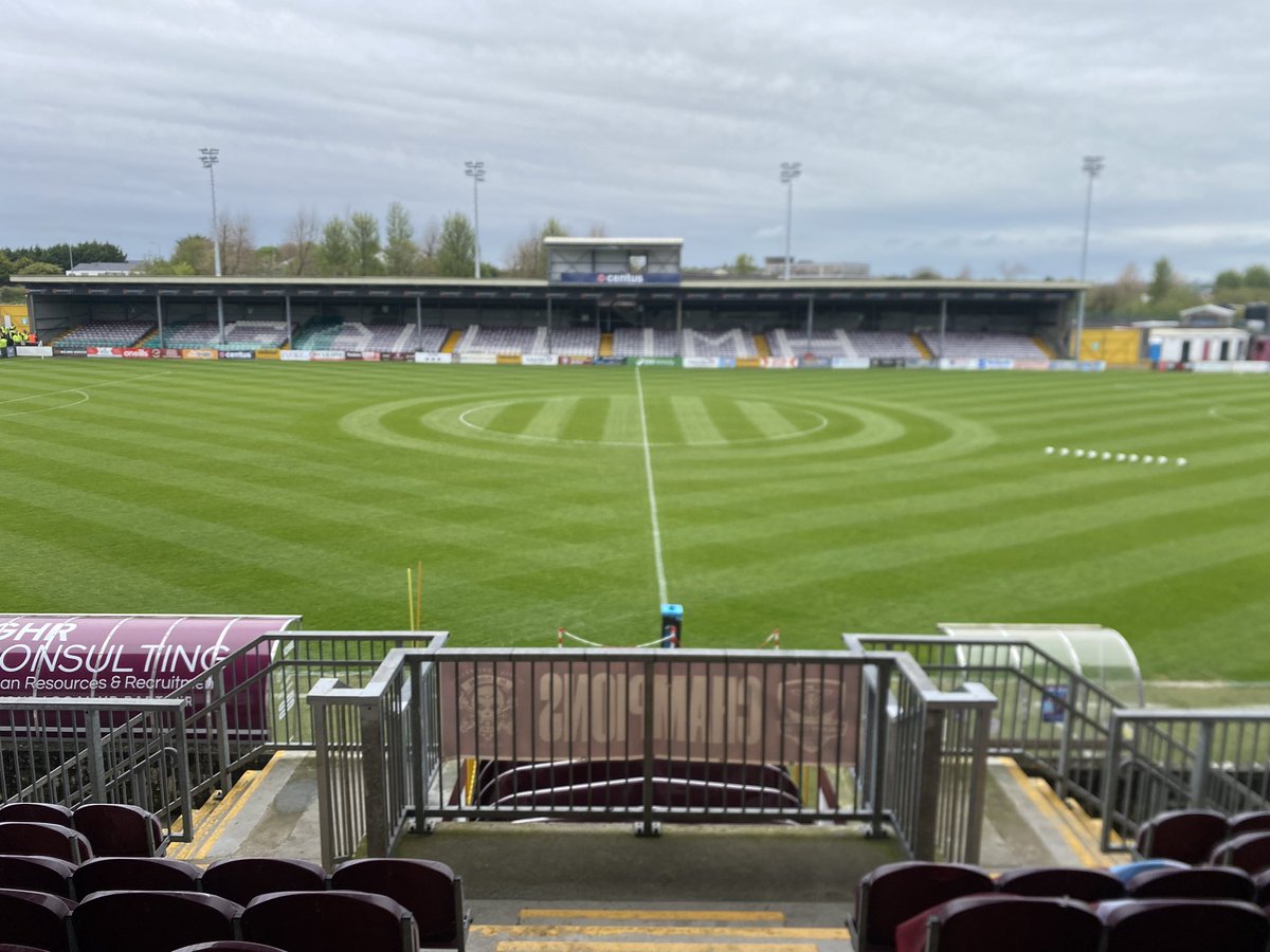 A first trip to Galway for @derrycityfc since 2017 Commentary coming up from 7.45pm alongside @ShaneKeegan81 Plus we have @BallymenaUnited v @Institute_FC with Mark Strange and Philip Lowry for a place in the Irish Prem @BBCRadioFoyle @BBCSounds @BBCSPORTNI
